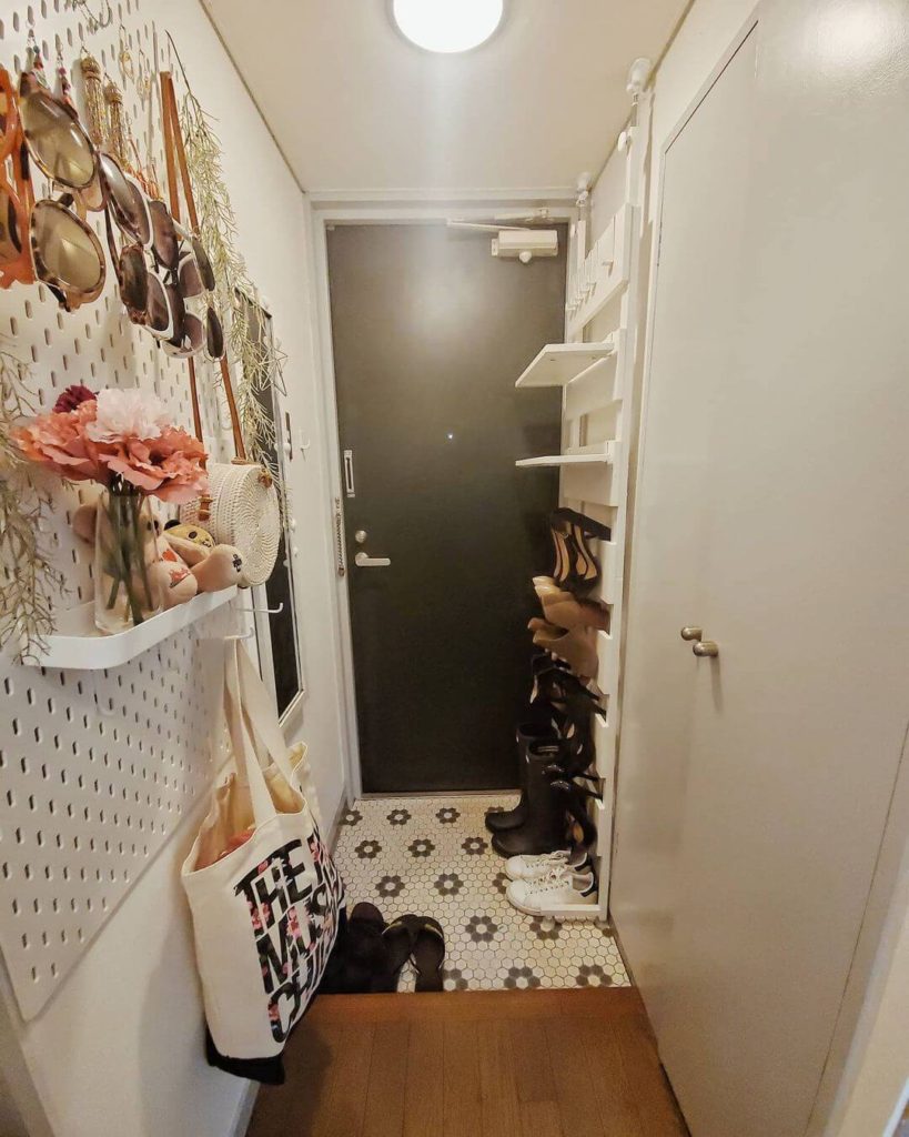 賃貸アパートの狭くて暗い玄関をすてきにアレンジするアイテム3選 Erina West Diary